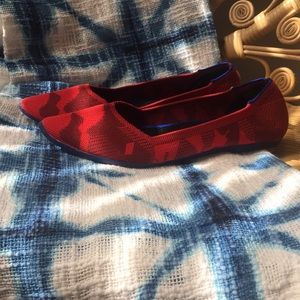 Knit red pointed toe ballet flats